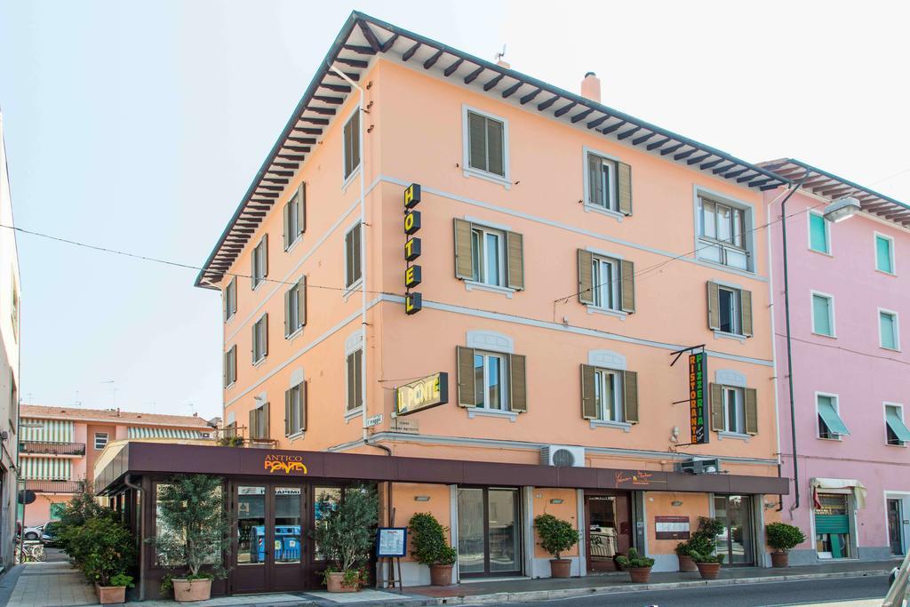 Hotel Il Ponte Cecina  Exteriér fotografie